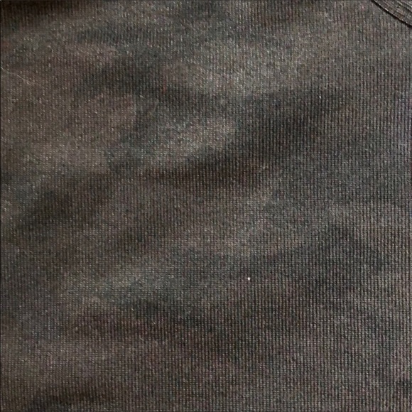 Lululemon tank in camo color-size 8 - Picture 3 of 3
